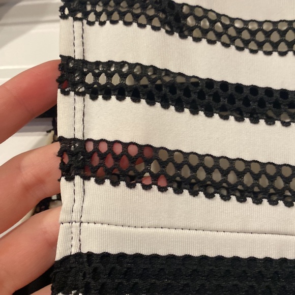 Striped bodycon dress with mesh details - Picture 4 of 5